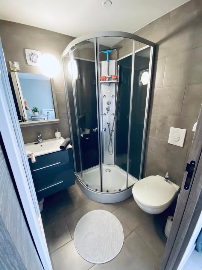 Appartement Moderne et Parking Privé Toul Buitenkant foto