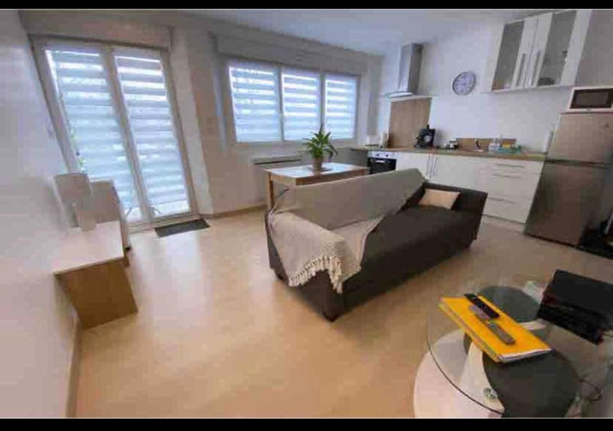 Appartement Moderne et Parking Privé Toul Buitenkant foto